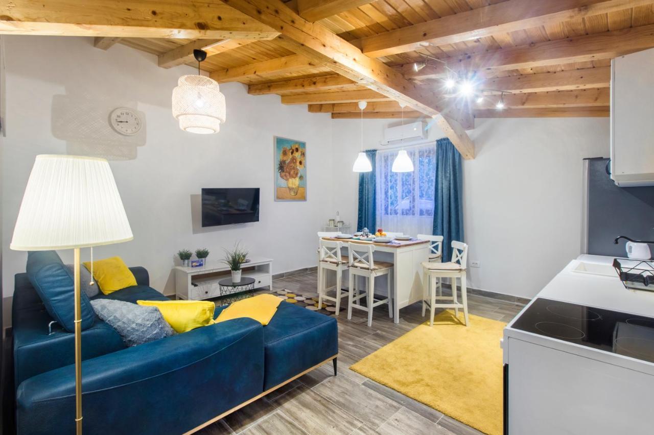 Luxury House Ivan With 4 Bedrooms Divojevici Extérieur photo