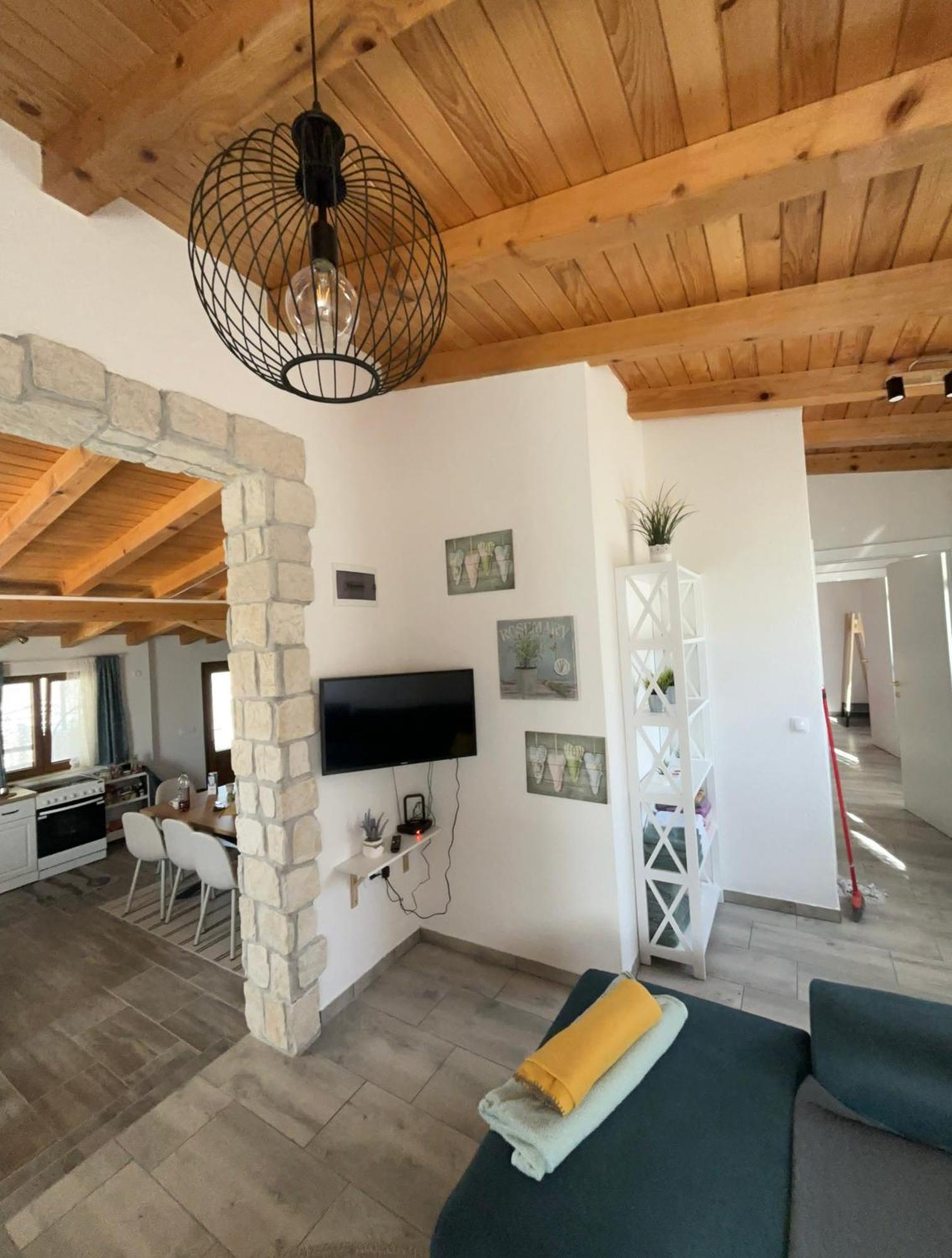 Luxury House Ivan With 4 Bedrooms Divojevici Extérieur photo